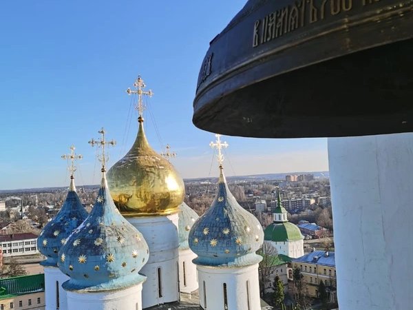 Троицкая лавра — главный монастырь в России