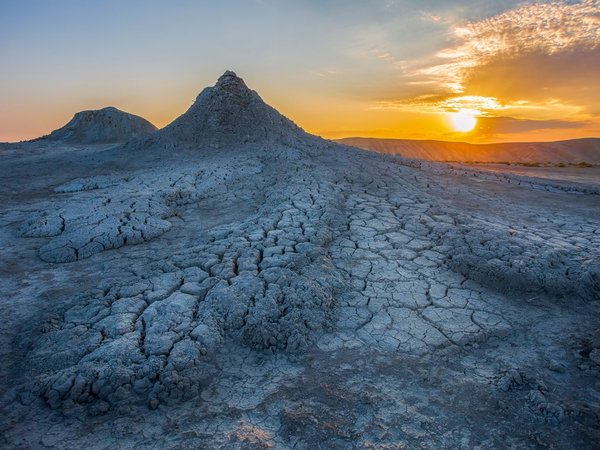 Мистика, нефть и вино: Азербайджан, который удивляет - фото 1