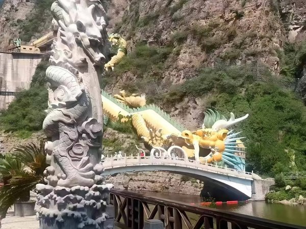 В пригород Пекина — на участок Китайской стены Цзюйюнгуань и в ущелье Лунцинся - фото 4