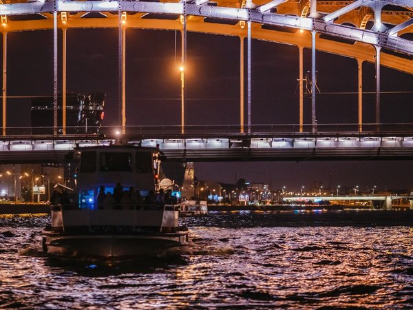 Прогулка на развод мостов «Ночной круиз-концерт» - фото 2