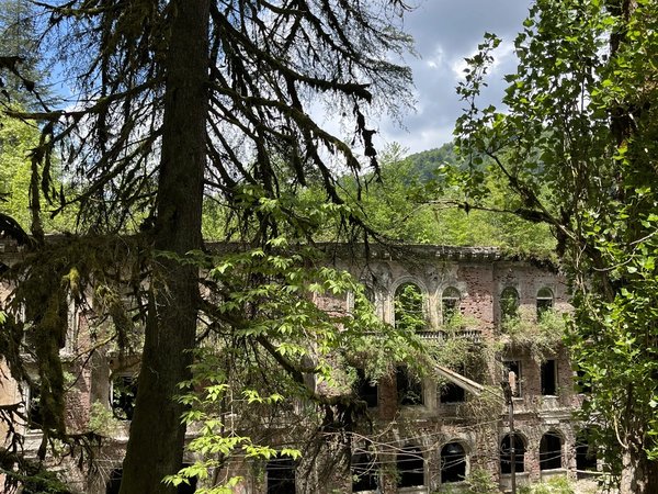 Из Нового Афона — в Акармару, Ткуарчал и к трём водопадам - фото 3