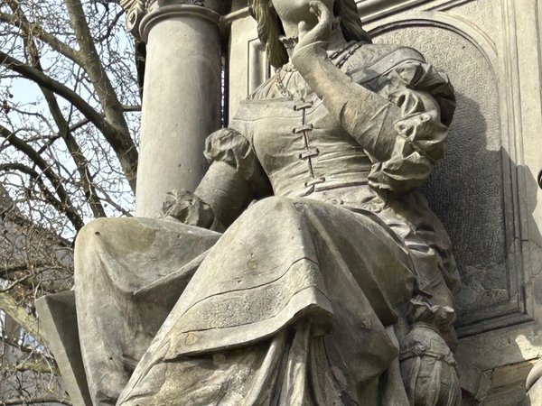 Кёльн сквозь время: истории и легенды, застывшие в камне - фото 3