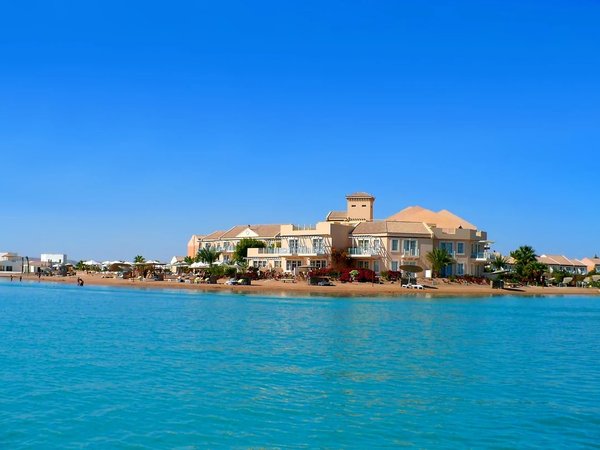 В Эль-Гуну с детьми: каналы, замки из песка и тайны миллиардеров - фото 4