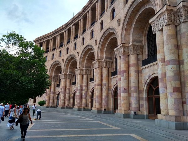 Архитектура Еревана: древняя, советская, современная - фото 3