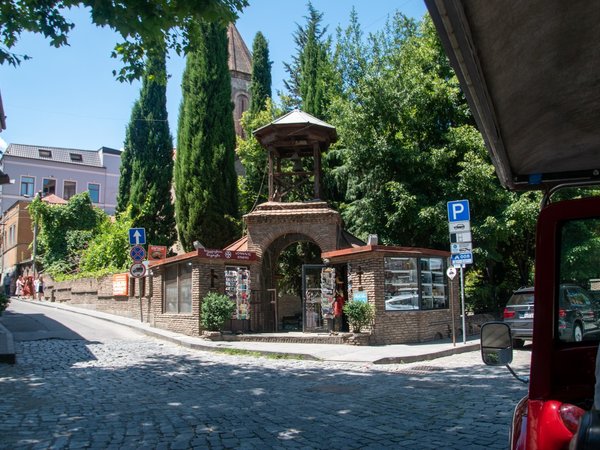 На ретроавтомобиле — в прошлое Тбилиси - фото 4