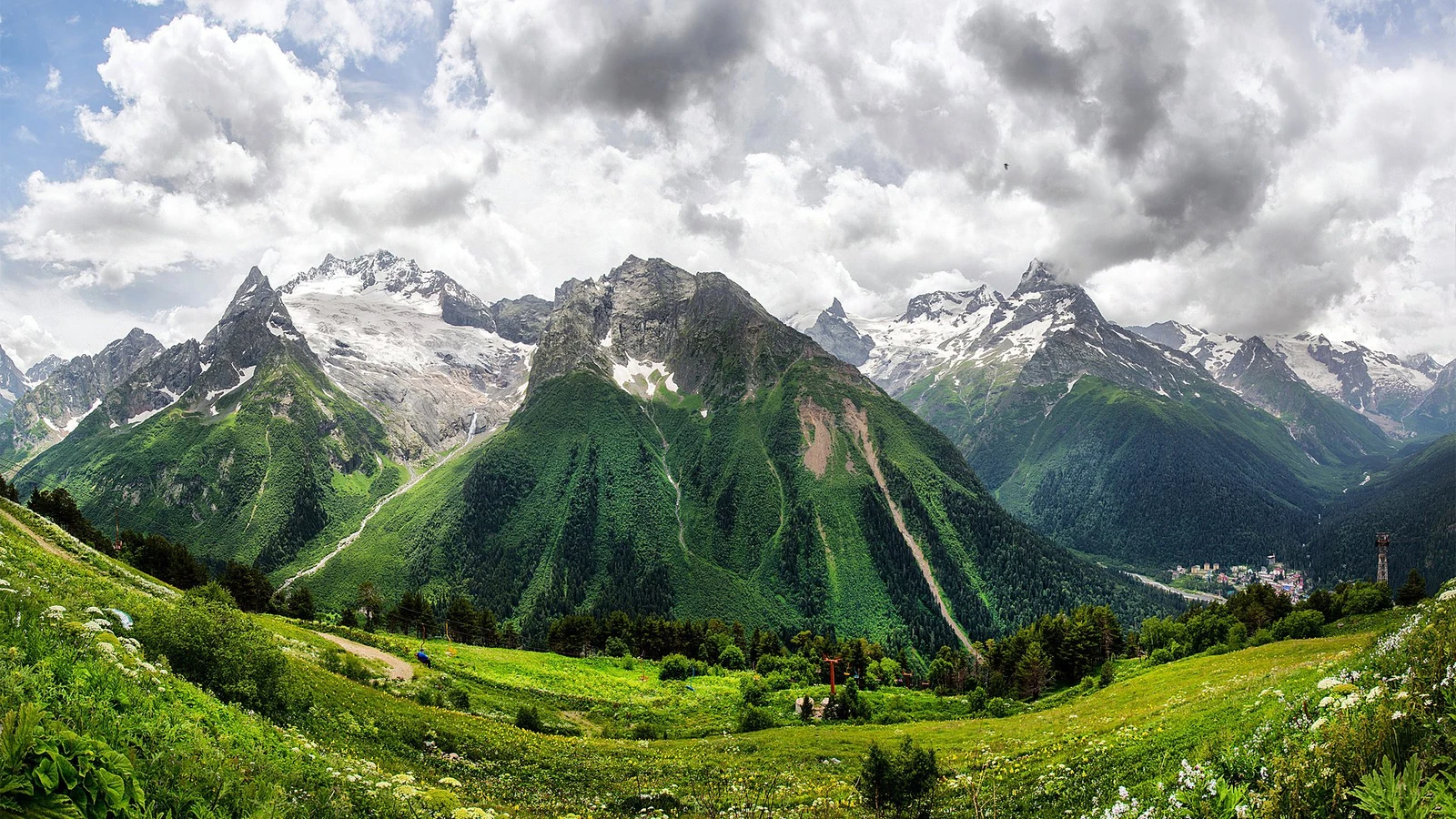 Поездка из Ессентуков в завораживающий Домбай