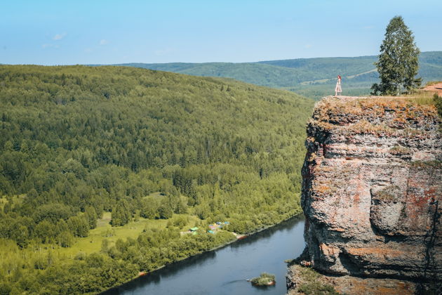 Фото экскурсии - Комбинированная экскурсия: гора Полюд, скала Ветлан, пещера с окаменелостями и ряжи на реке Вишера - 8