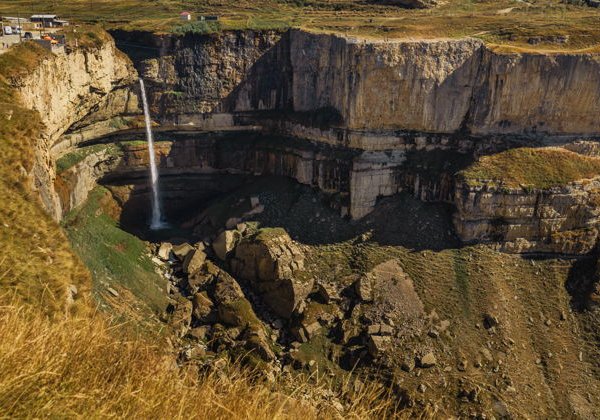 Плато Хунзах, водопады Матлас и ущелье «Каменная чаша» из Избербаша - фото 2