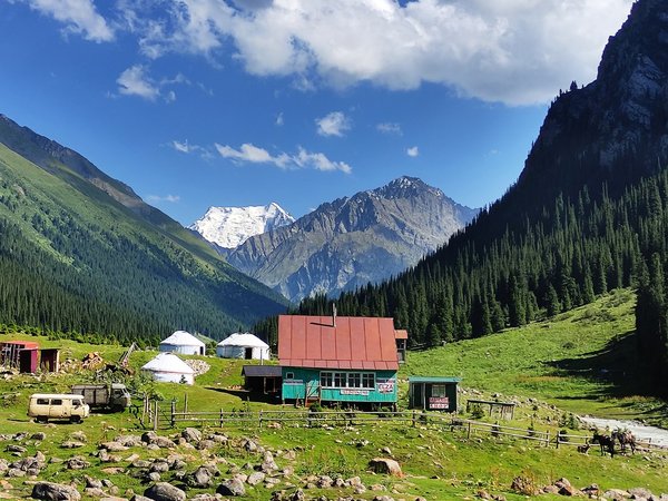 Ущелье Алтын-Арашан, Каракол и термальные источники - фото 1
