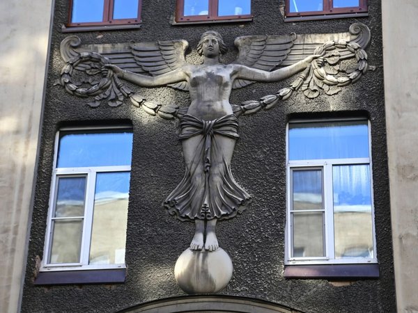 Петроградская сторона Петербурга: между ангелом и бесом - фото 1