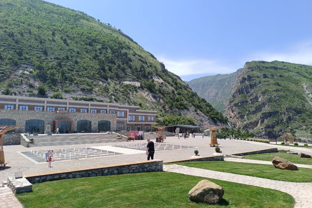 Фото экскурсии - Путешествие по Сулакскому каньону и бархану Сарыкум из Избербаша - 12