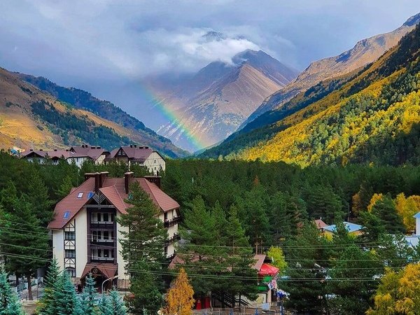 Самые большие курорты Кавказа за 3 дня: Эльбрус, Домбай и Архыз (в мини-группе)