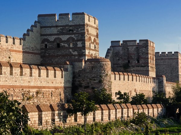 Оборонительные стены Константинополя - фото 1
