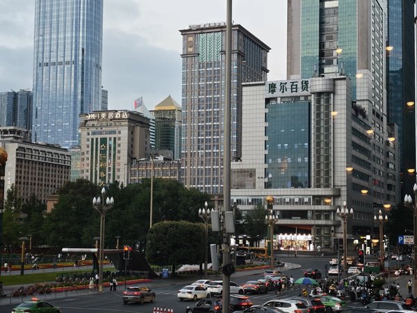 Чэнду летом: парк панд, площадь Тяньфу и термальные источники - фото 3