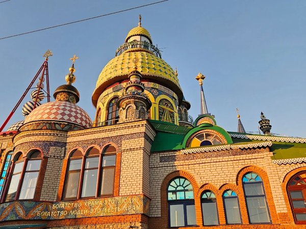 Вселенский храм: мозаика веры на окраине Казани - фото 2