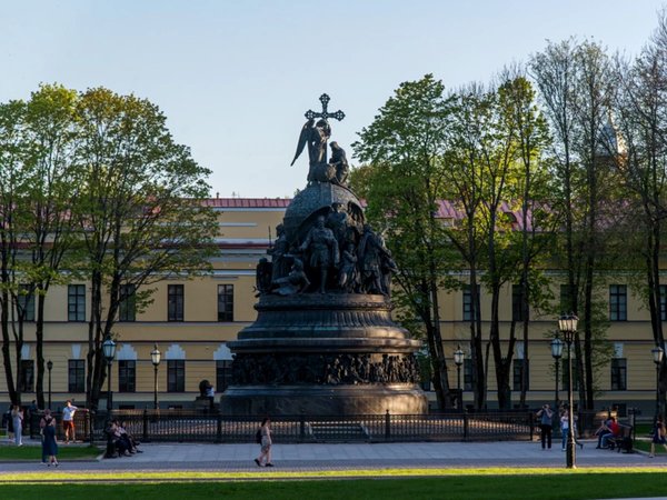 Великий Новгород сквозь века: от Рюрикова городища к стенам кремля (обед включён) - фото 3