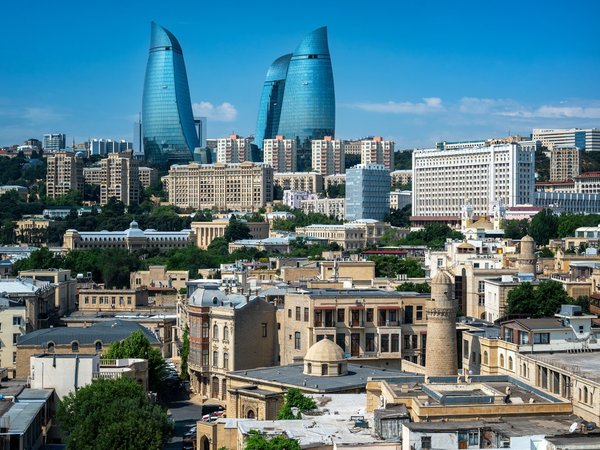 Главное в Баку: от Малой Венеции к мечети Биби-Эйбат