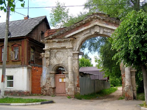 Особняки и усадьбы Серпухова на экскурсии с художником - фото 1