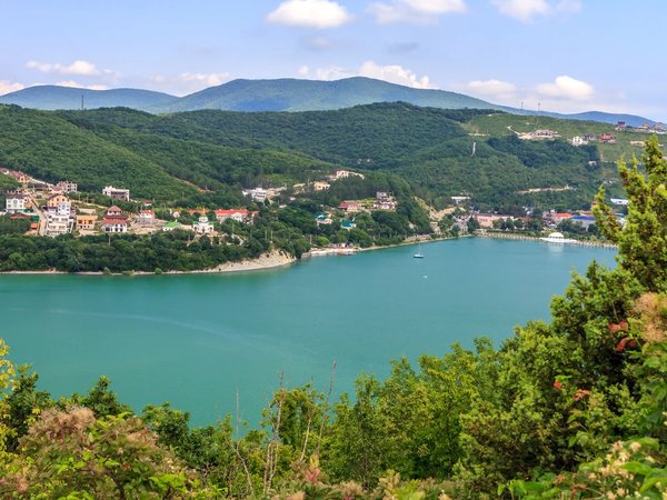 Абрау-Дюрсо, или Добро пожаловать в черноморскую Швейцарию - фото 2