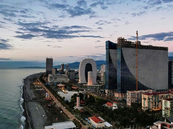 Морская фотопрогулка на яхте с флайбриджем - фото 4
