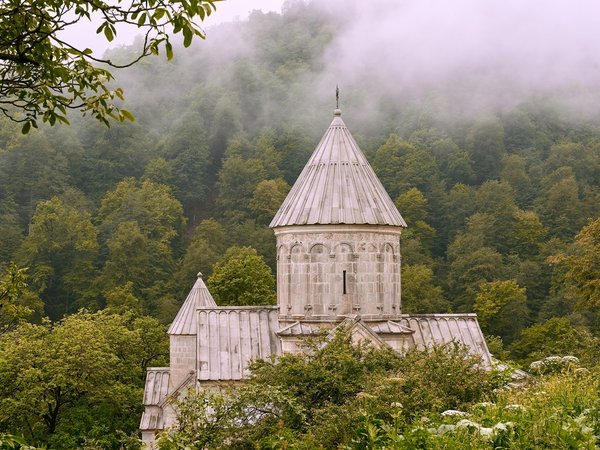 Дилижан и Цахкадзор: два горных курорта за 1 день - фото 2