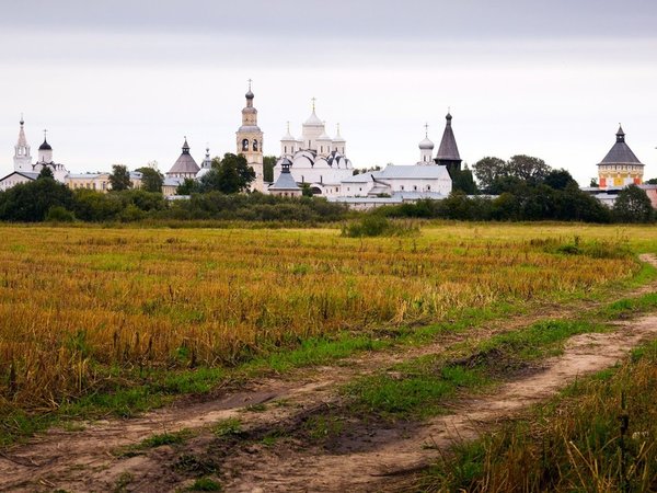 Спасо-Прилуцкий монастырь с историком и богословом - фото 1