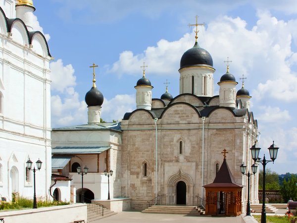 Серпухов на трёх холмах: два монастыря + Соборная гора