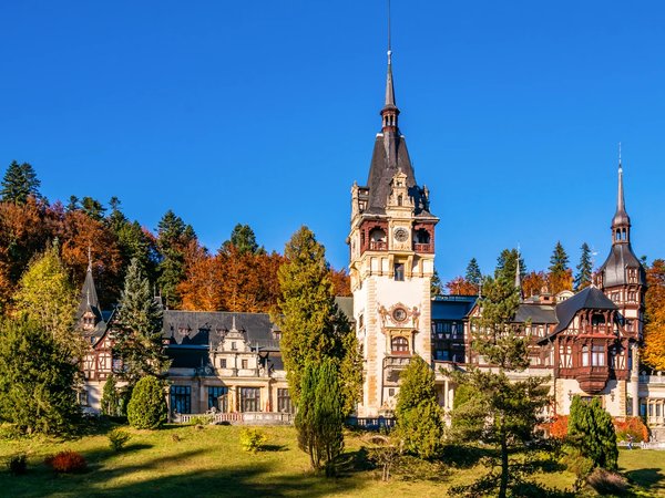 Замок Пелеш и монастырь Синая