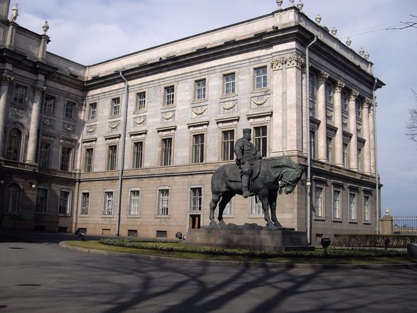 Миллионная улица — Петербург в миниатюре - фото 2