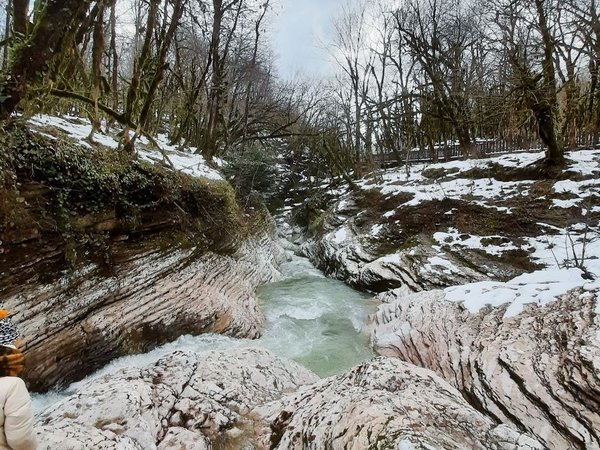 Необыкновенные окрестности Красной Поляны: дольмены, каньоны, водопады - фото 4
