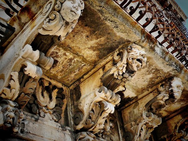 Катания — дочь Этны: история, архитектура и легенды - фото 3