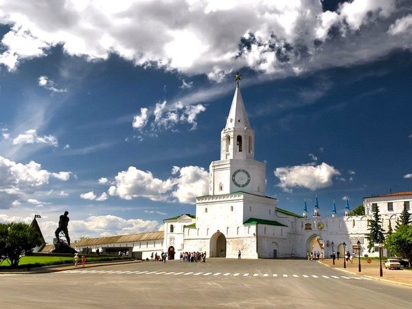 Крепость и посад: экскурсия по Казанскому кремлю и улице Кремлёвская