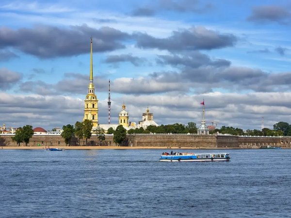 Полуденный выстрел со стен Петропавловской крепости (на теплоходе) - фото 1