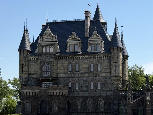 Из Самары — в замок Гарибальди