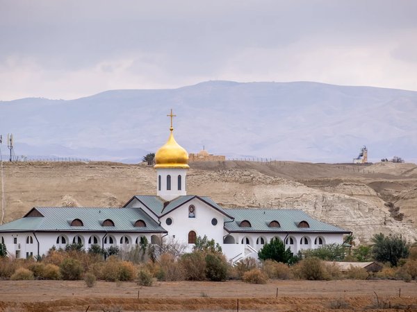 Из Аммана — к святым местам: реке Иордан, горе Небо и городу Мадаба - фото 1
