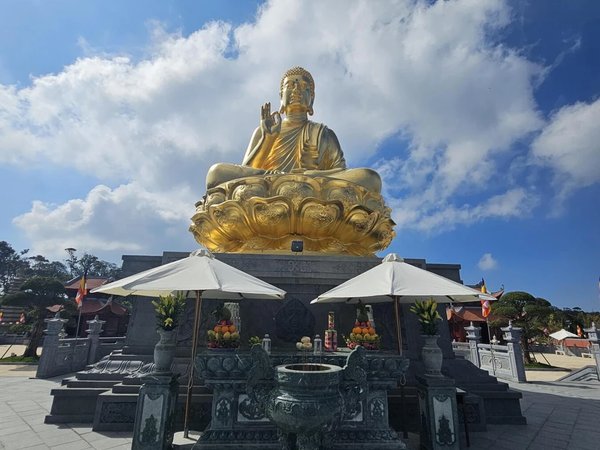 В горы из Нячанга: парк камней, купание в реке и пагода в облаках - фото 2