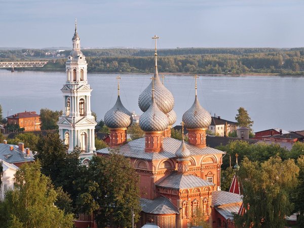 Кострома: прогулка по центру и подъём на колокольню
