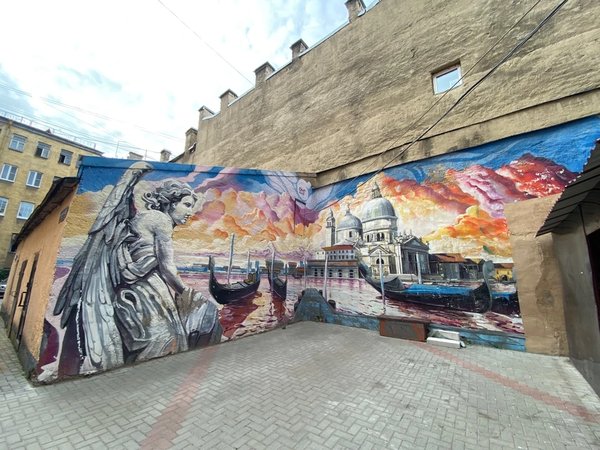 Стрит-арт и дворы Петербурга: авторская прогулка - фото 1