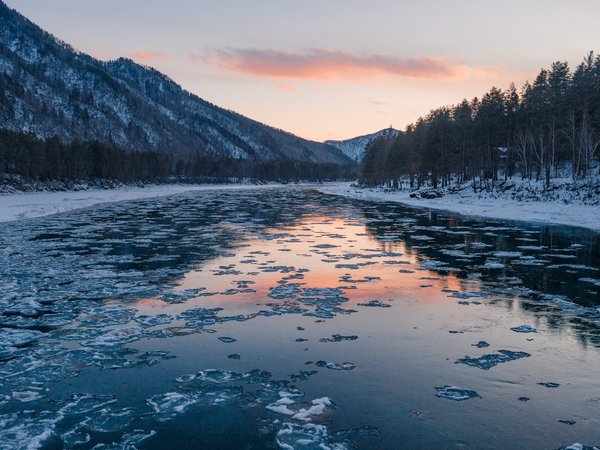 Голубые глаза Катуни — из Манжерока