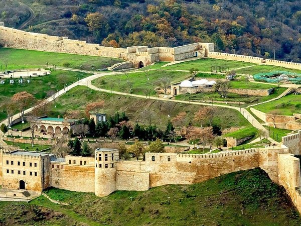 Из Махачкалы в старый Дербент