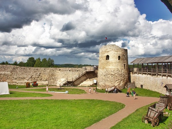 Великий Новгород, Изборск и Псков: два дня истории - фото 4