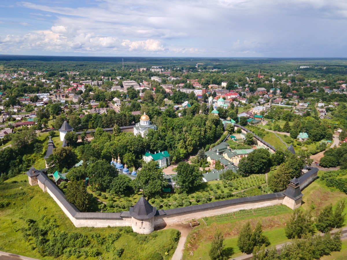 Великий Новгород, Изборск и Псков: два дня истории