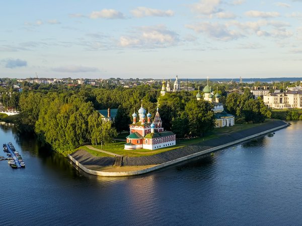Углич – город на реке времени