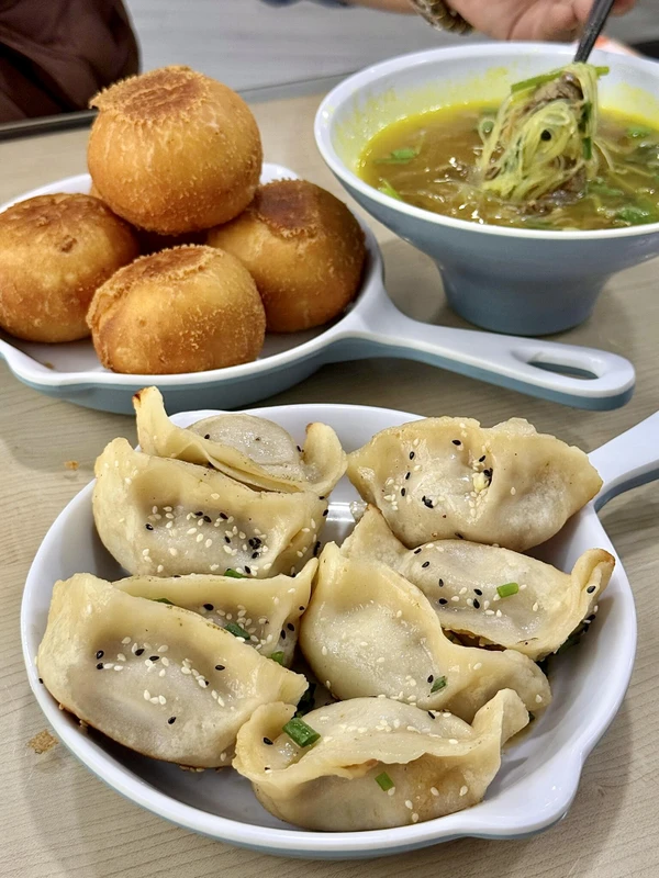 Скрытые закусочные и аутентичные вкусы Шанхая