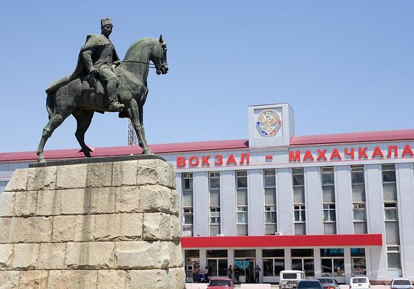 «Здравствуй, Махачкала!»: обзорная прогулка по городу