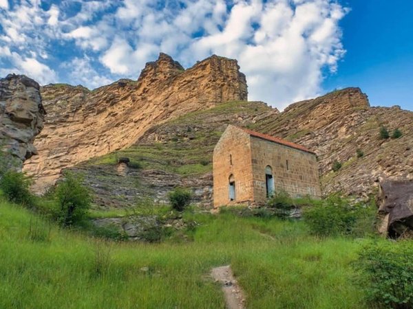 Из Каспийска — к Языку Тролля, в заброшенный Кахиб и храм Датуна - фото 4