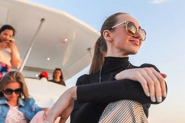 Фото экскурсии - Яхт-тур по Дубаю: свежие напитки, вид на небоскребы и яркие впечатления - 9