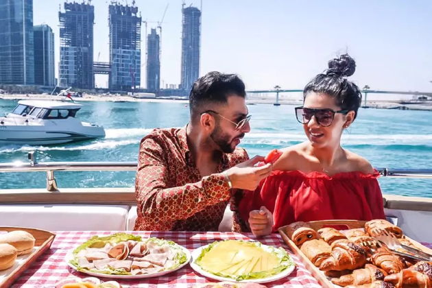 Фото экскурсии - Яхт-тур по Дубаю: свежие напитки, вид на небоскребы и яркие впечатления - 14