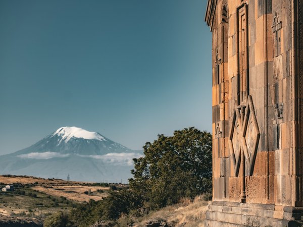 Арагац, Амберд и Сагмосаванк — из Еревана