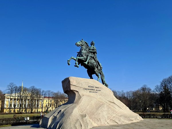 Классическая обзорная экскурсия по Санкт-Петербургу на автобусе - фото 4